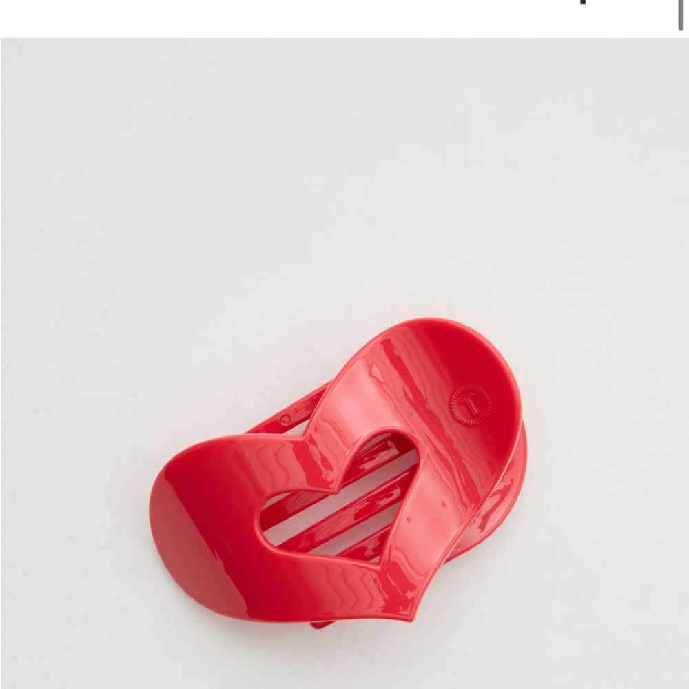 TELETIES Flat Red Heart Hair Clip NEW with tag!